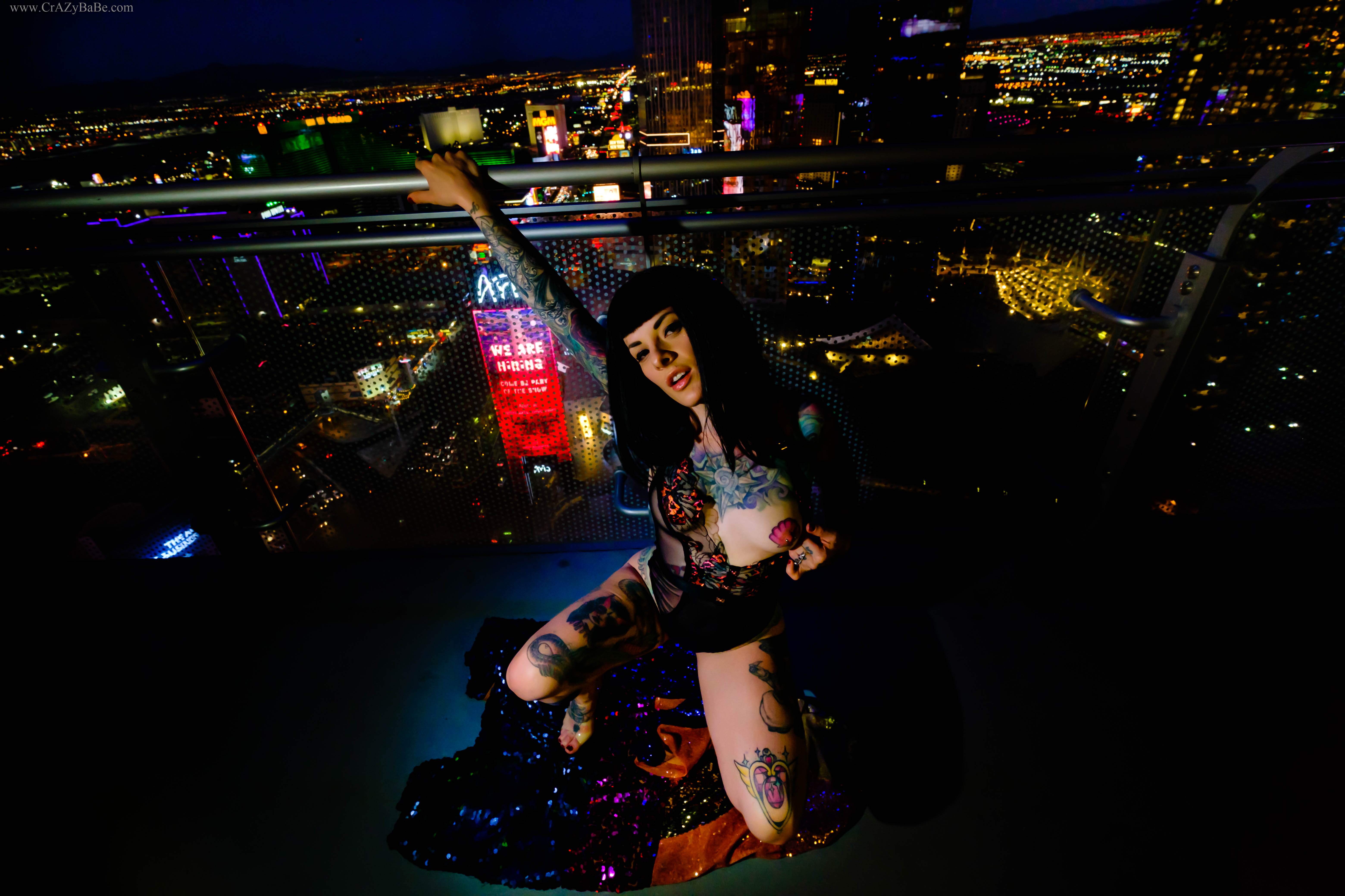 click back to standard size pic